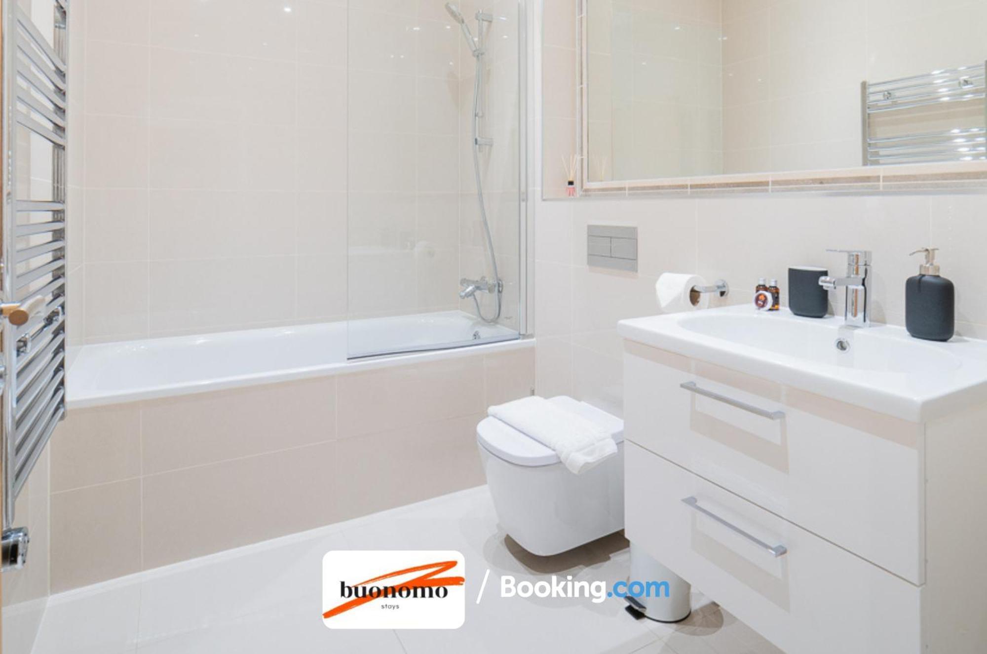 Two Bedroom Apartment At Buonomo Stays Short Lets & Serviced Accommodation Close To Wimbledon Tennis Courts London Exterior foto