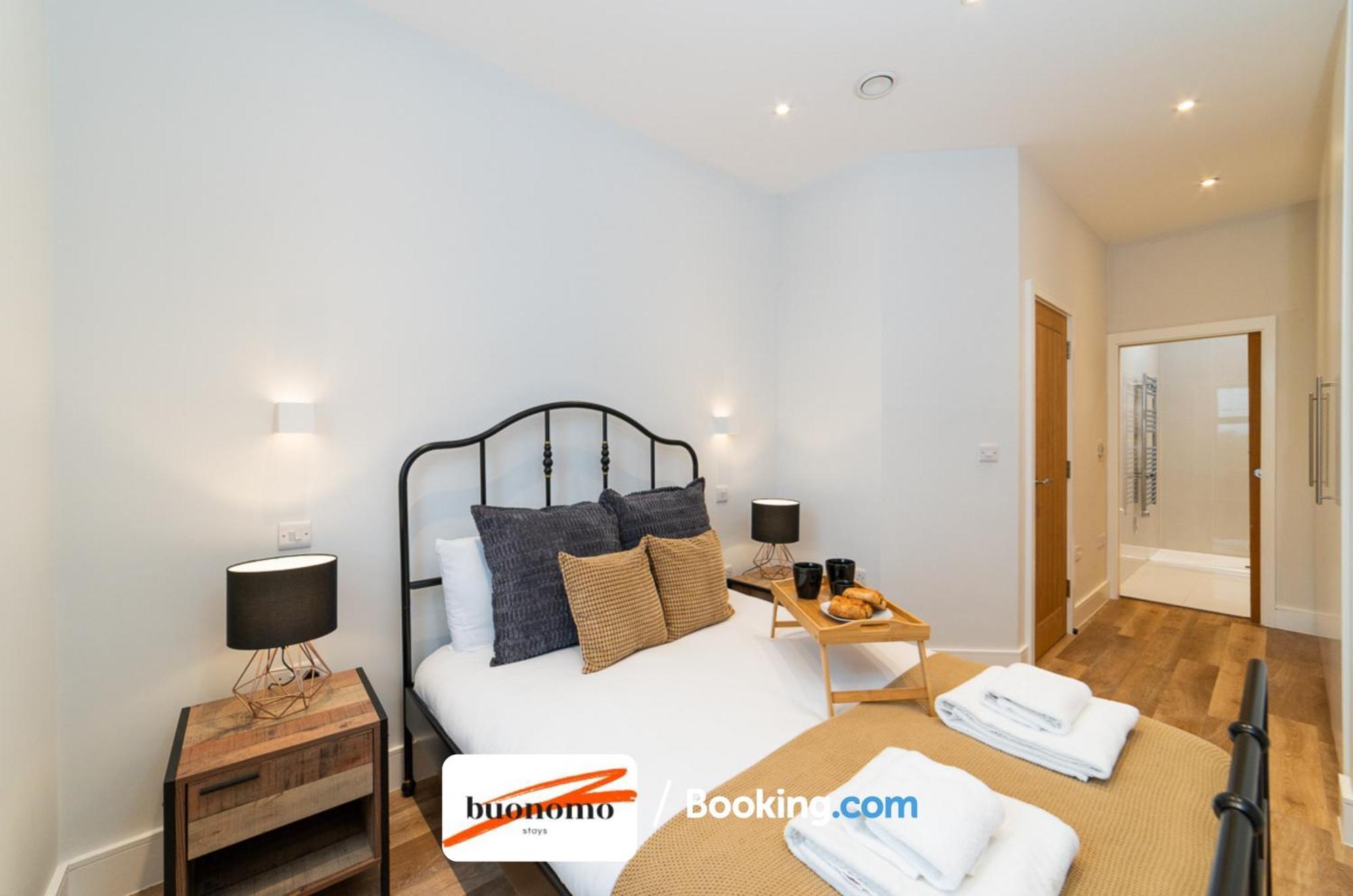 Two Bedroom Apartment At Buonomo Stays Short Lets & Serviced Accommodation Close To Wimbledon Tennis Courts London Exterior foto