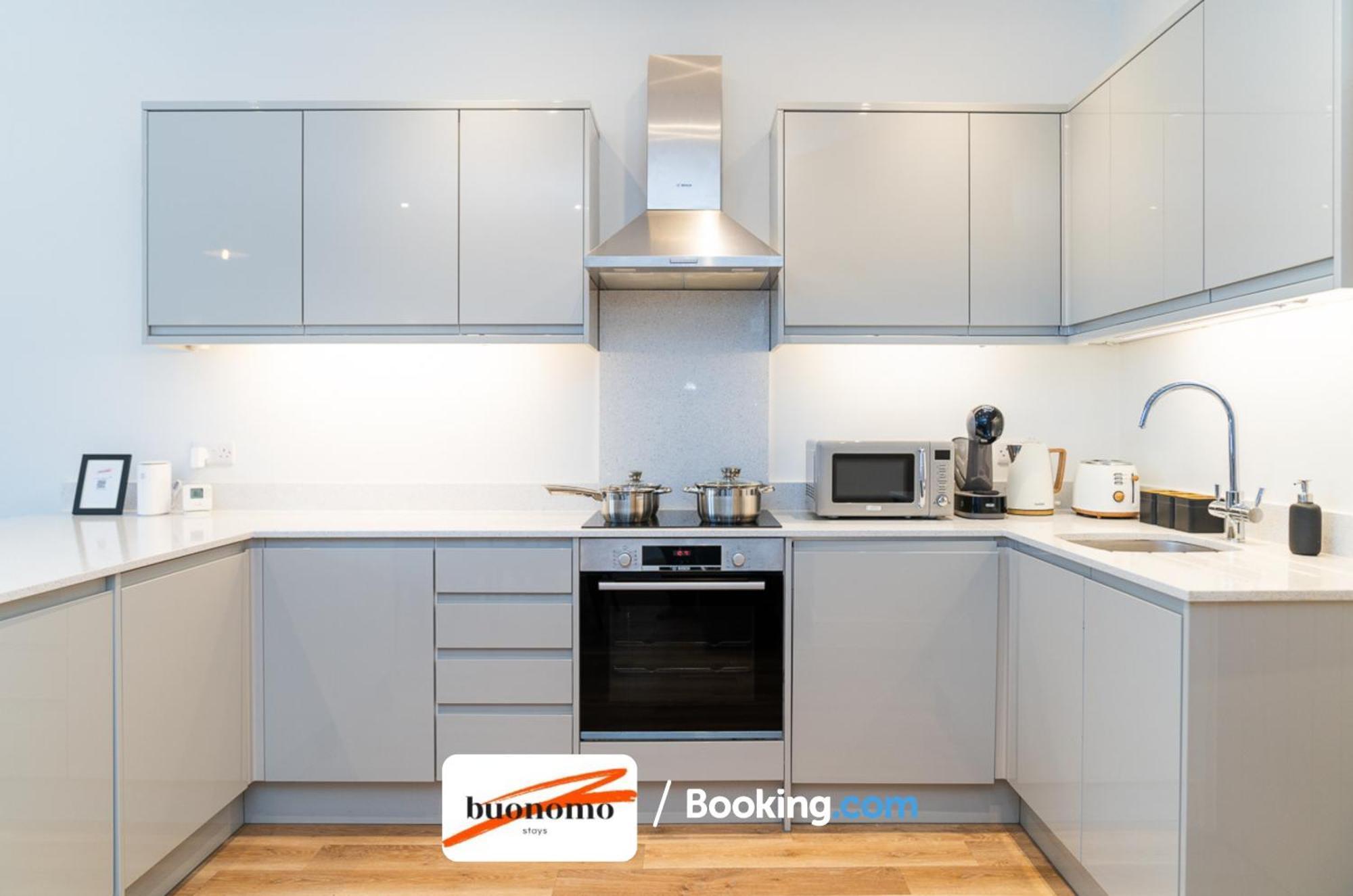 Two Bedroom Apartment At Buonomo Stays Short Lets & Serviced Accommodation Close To Wimbledon Tennis Courts London Exterior foto