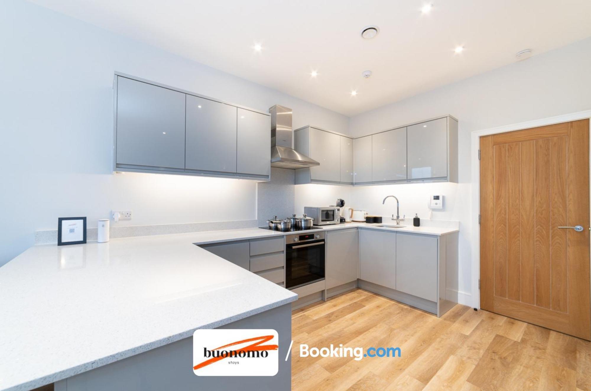 Two Bedroom Apartment At Buonomo Stays Short Lets & Serviced Accommodation Close To Wimbledon Tennis Courts London Exterior foto